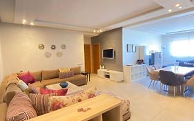 Superbe Appart Ensoleillé FibreO+Netflix+Parking